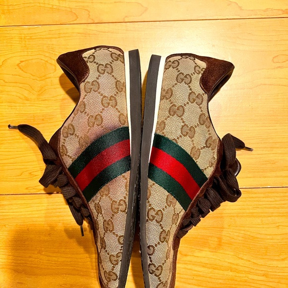 Authentic Gucci monogram sneakers . - Picture 5 of 7